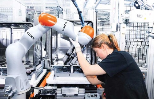 Como otimizar o uso de engenharia robótica nas indústrias - Imagem: Reprodução/ Kuka