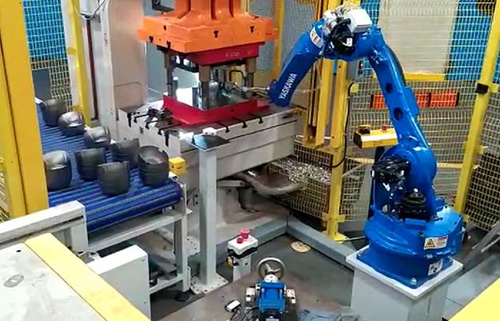 Robotização traz estabilidade produtiva para a WEG - Imagem: Divulgação/Bruno Dal Fré