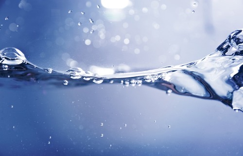 Como o gerenciamento inteligente tem impactado os sistemas de tratamento de água? - Imagem: Freepik